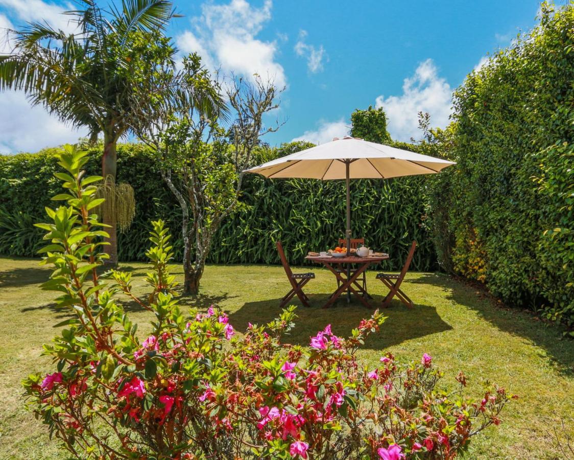 フルナス Domus Adepta Charming W Gardenヴィラ エクステリア 写真